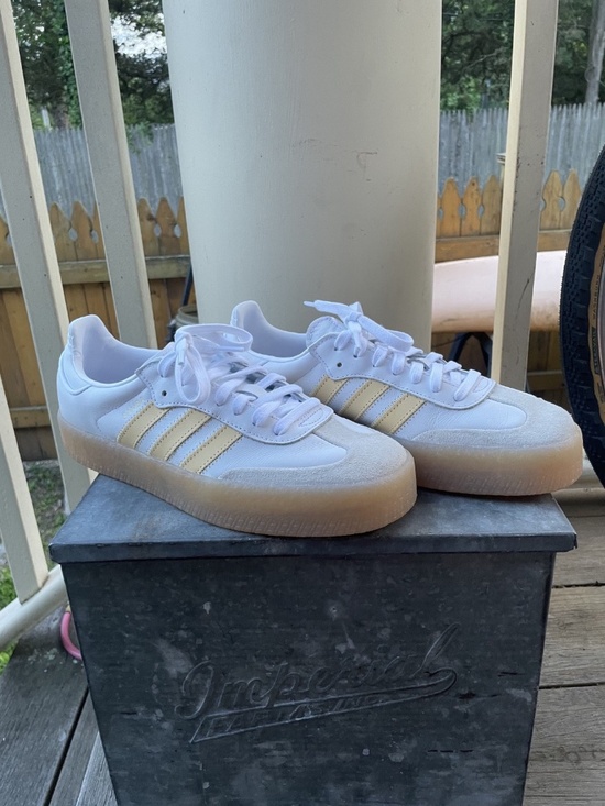 adidas Shoes - Women's Sambae Platform Shoes Sneakers Size 10 Yellow/Tangerine Stripes